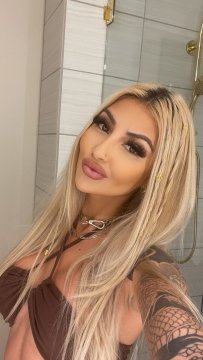 roseMartin de Cantal, France